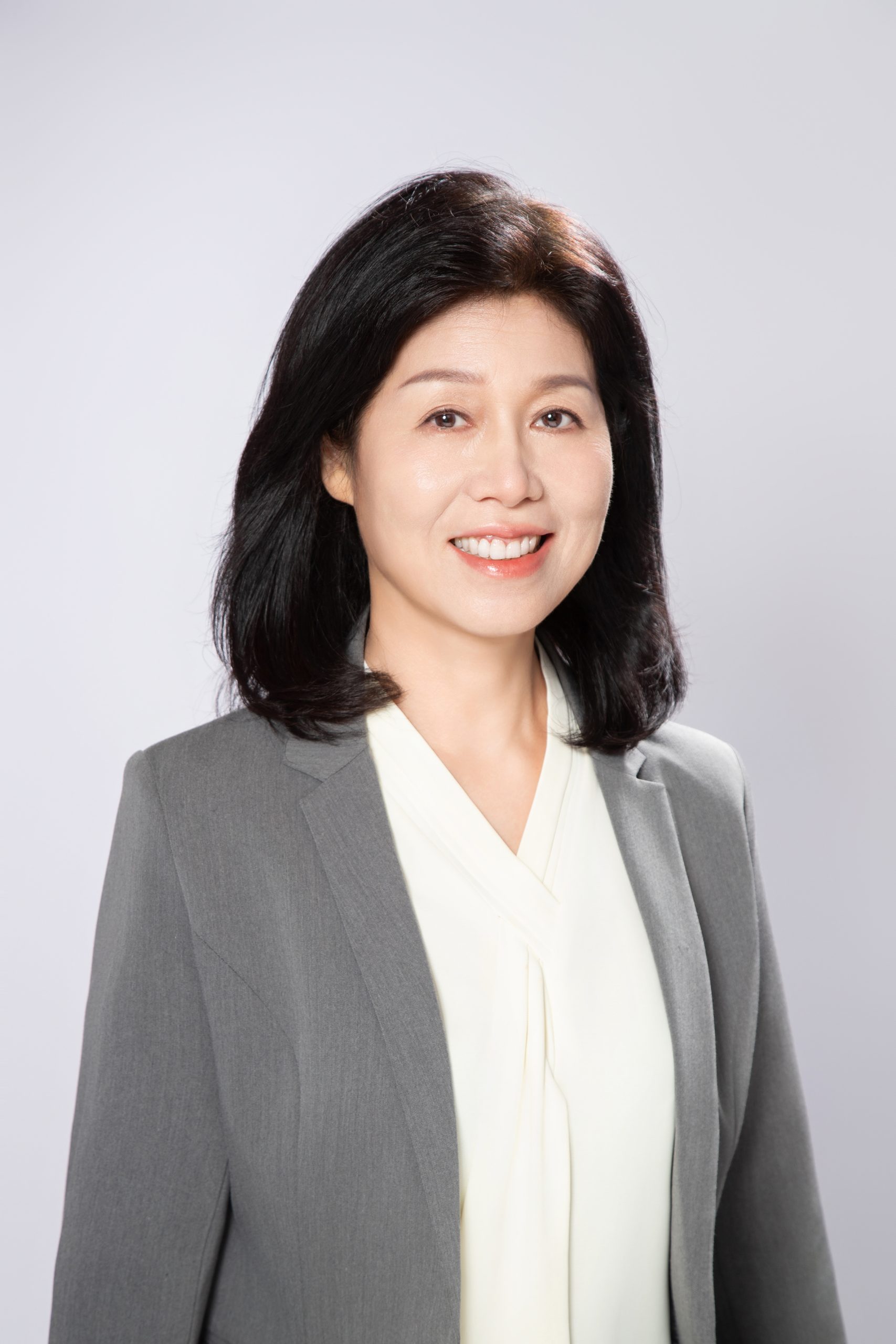 周老师形象照 (1)